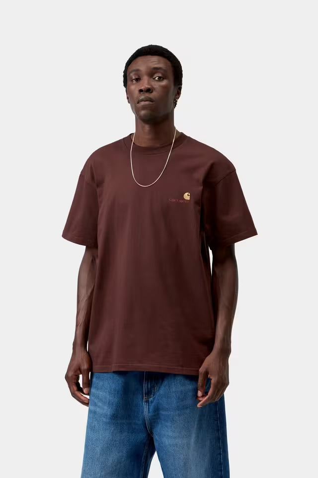 S/S American Script T-Shirt Amarone